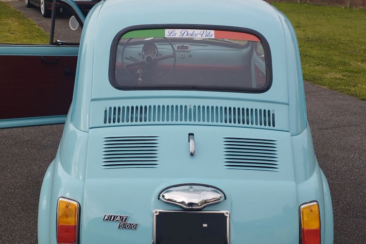 <strong></strong><small>© FIAT 500 et dérivés CLUB DE FRANCE</small>