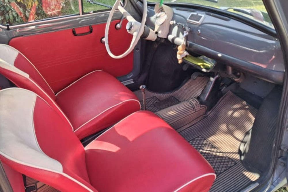 <strong></strong><small>© FIAT 500 et dérivés CLUB DE FRANCE</small>
