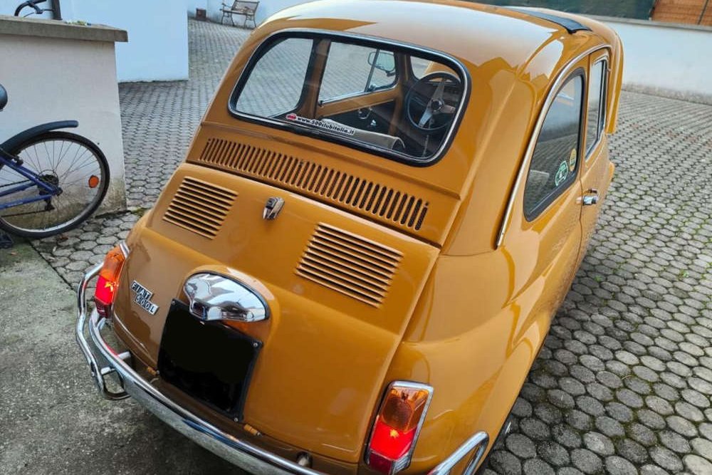 <strong></strong><small>© FIAT 500 et dérivés CLUB DE FRANCE</small>