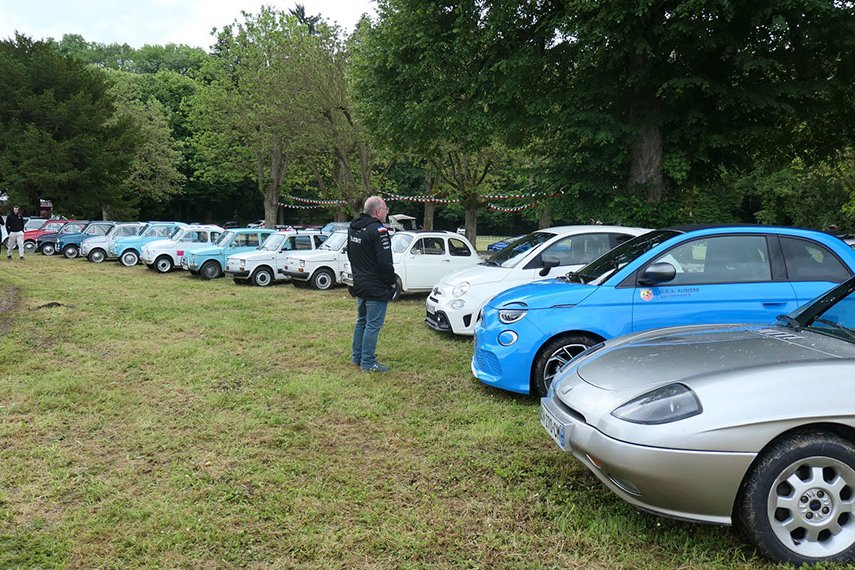 <strong></strong><small>© FIAT 500 et dérivés CLUB DE FRANCE</small>
