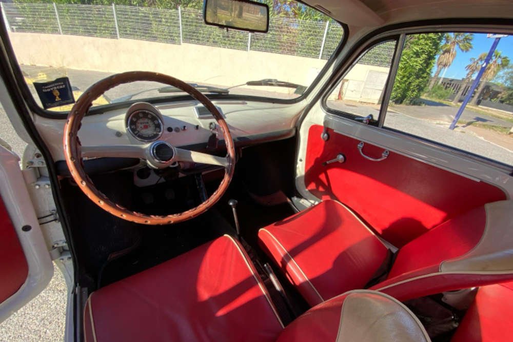 <strong></strong><small>© FIAT 500 et dérivés CLUB DE FRANCE</small>