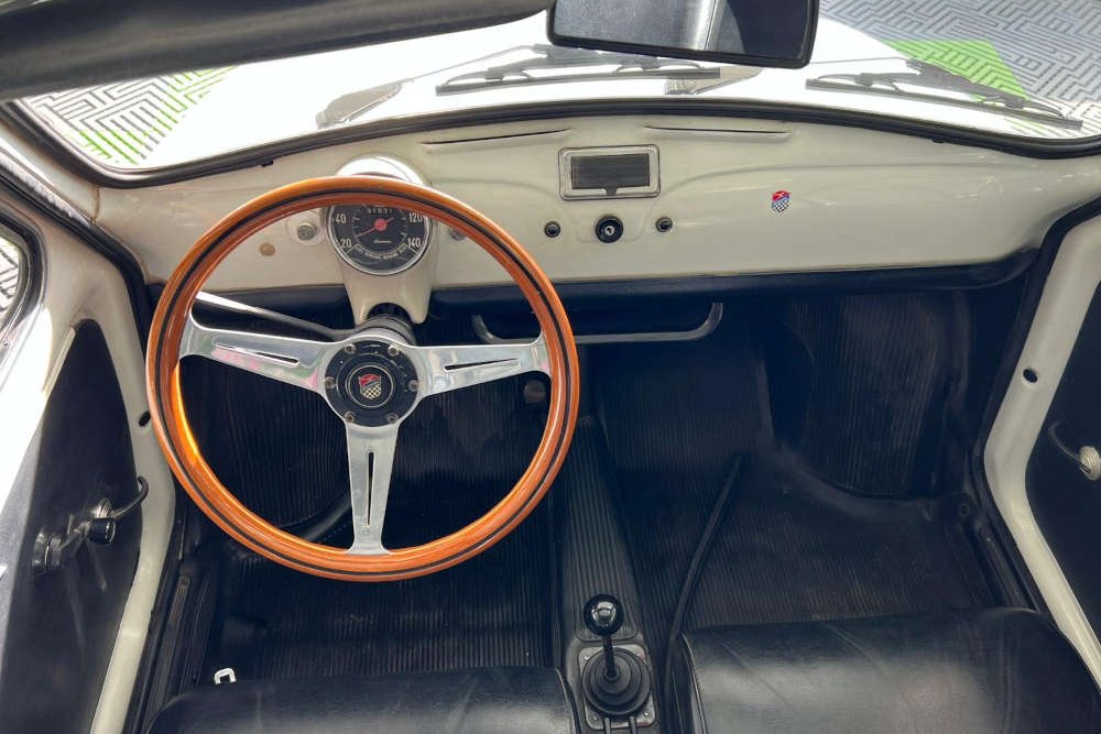 <strong></strong><small>© FIAT 500 et dérivés CLUB DE FRANCE</small>